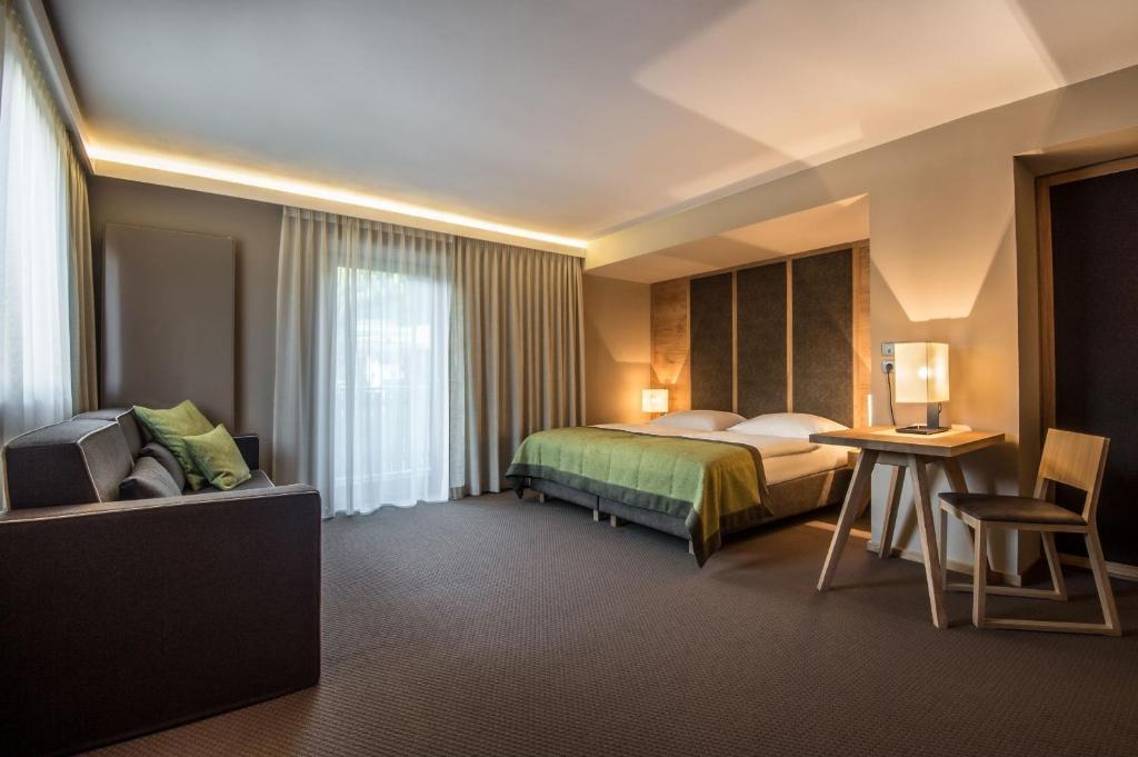 Hotel Arlara Корвара ин Бадия Стая снимка