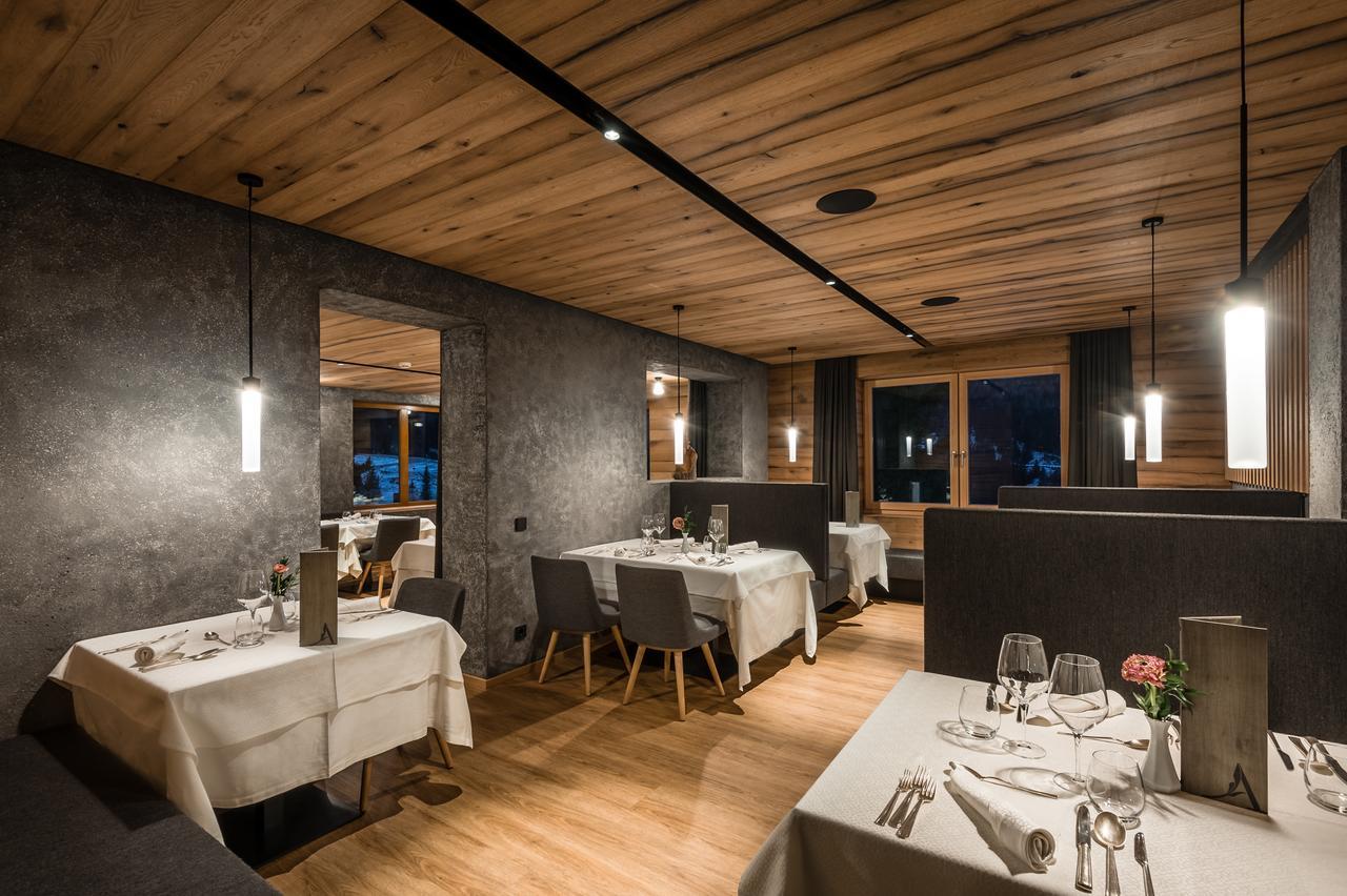 Hotel Arlara Корвара ин Бадия Екстериор снимка