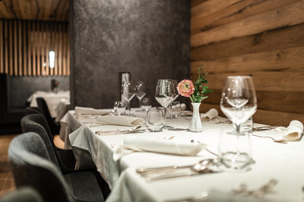 Hotel Arlara Корвара ин Бадия Екстериор снимка